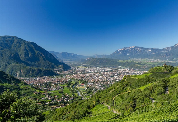 panorama-bolzano-bozen aprile 2024