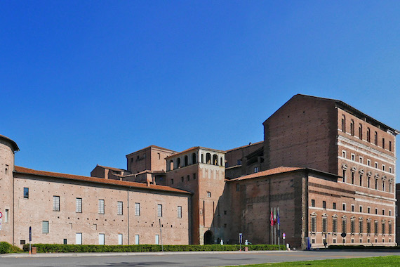 emiia-Palazzo Farnese